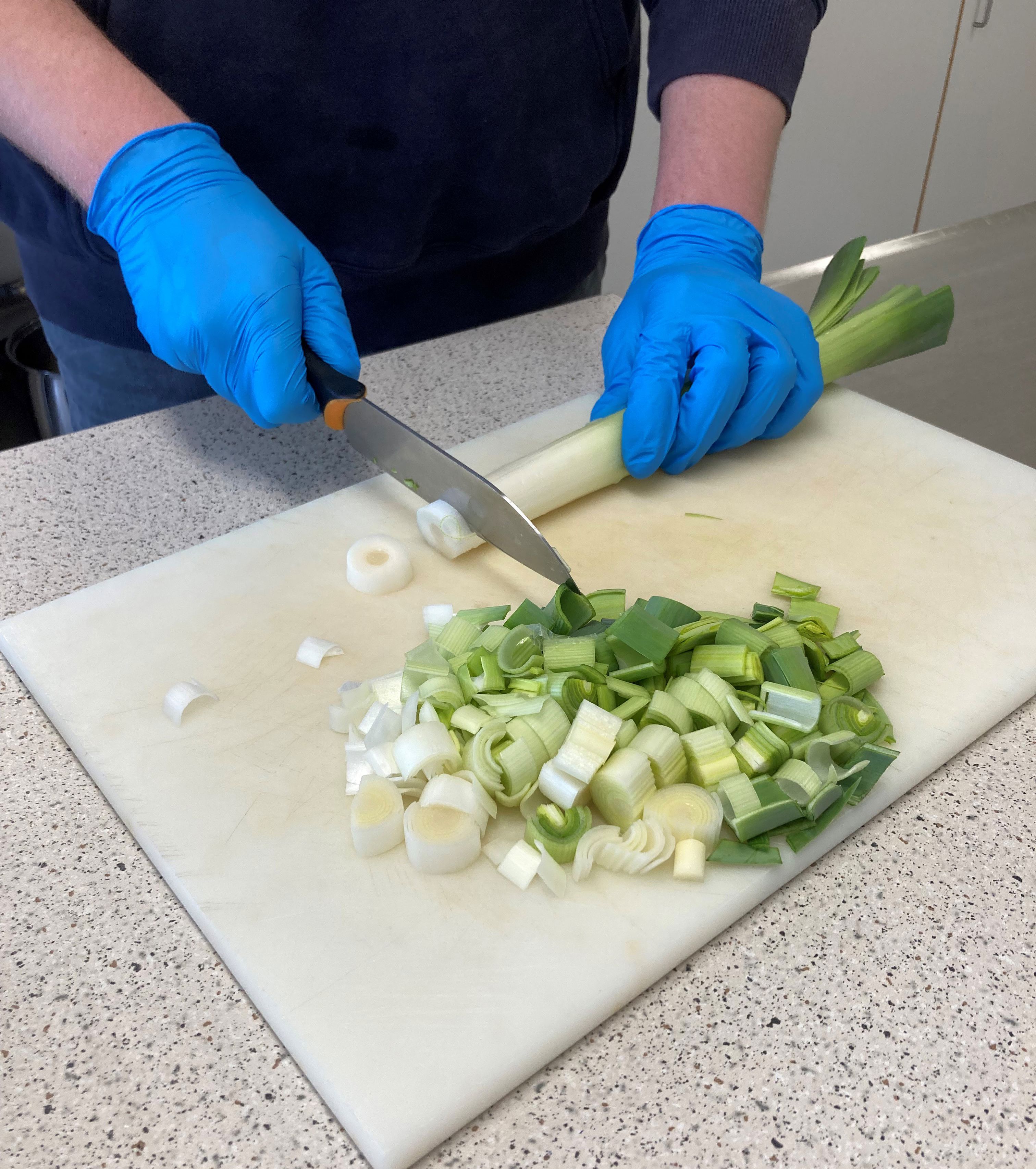 Der bliver skåret flere porrer.